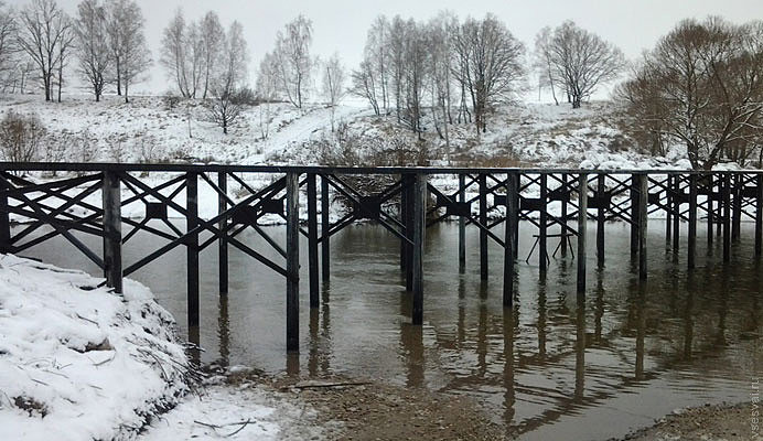 Свайные мосты: надежное решение для преодоления водных преград в Муравленко от 57981 руб
